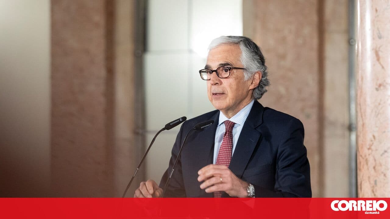 Aguiar-Branco wants to debate the crisis of political participation and criticises "labelling"