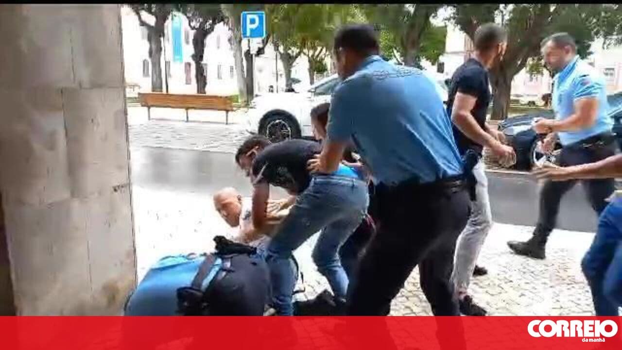 Assault on police officers set to become a European crime