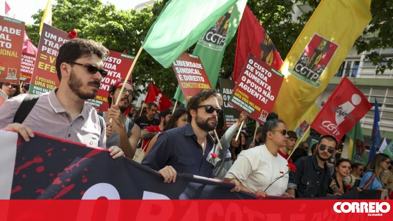 Thousands mark Workers' Day in Lisbon in protest against labour package