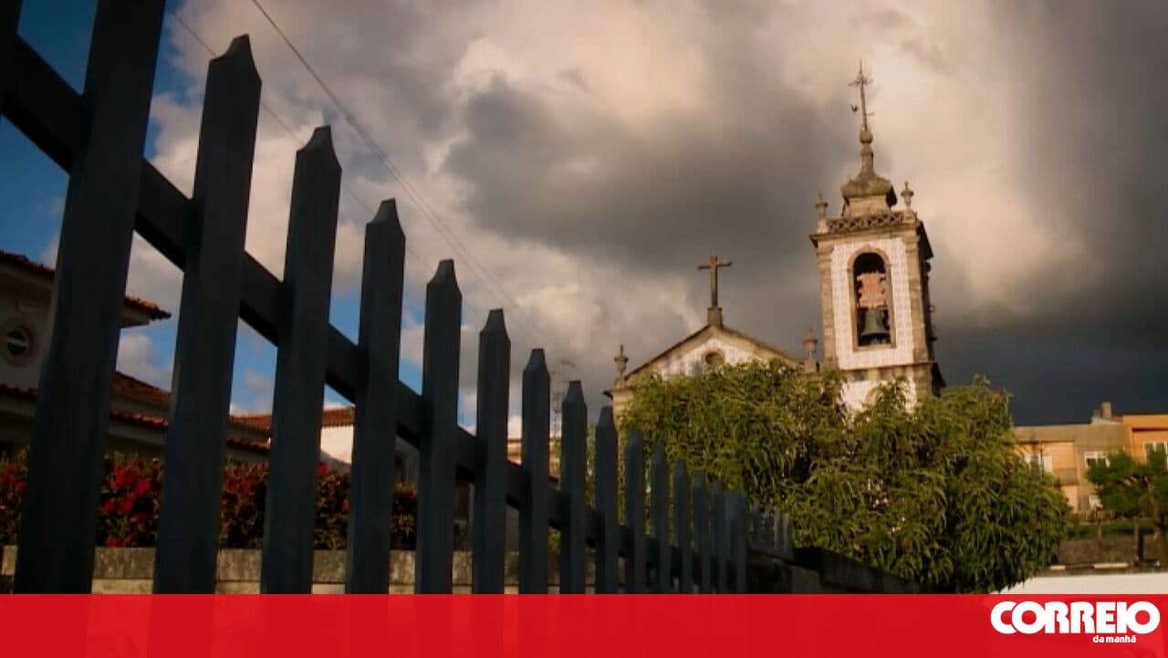 Gay orgy involving priests was used to plan the theft of money from the Macieira da Maia parish