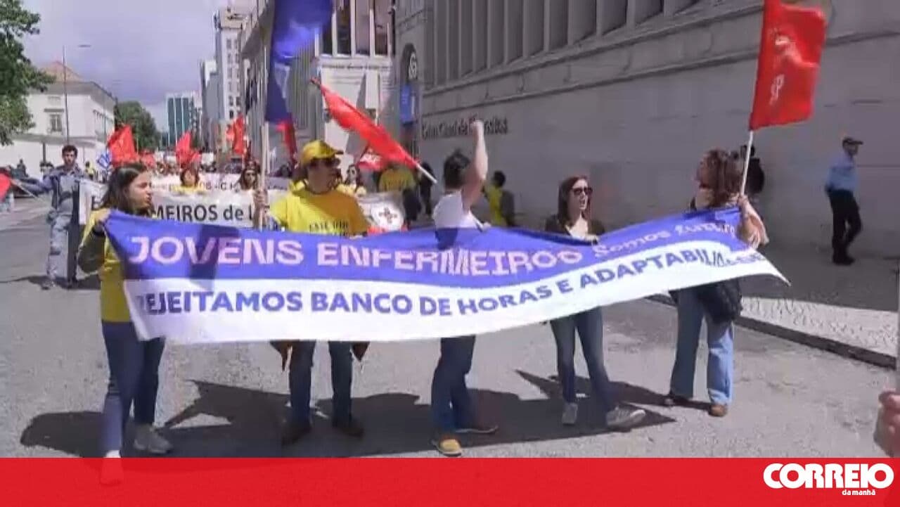 Santo António Local Health Unit professionals on strike demand salary regularisation