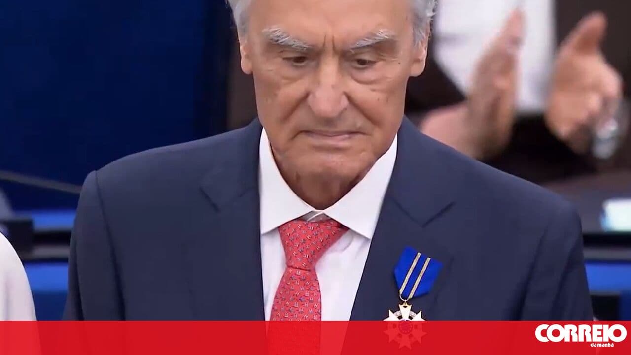 Cavaco Silva awarded European Order of Merit in Strasbourg this Tuesday