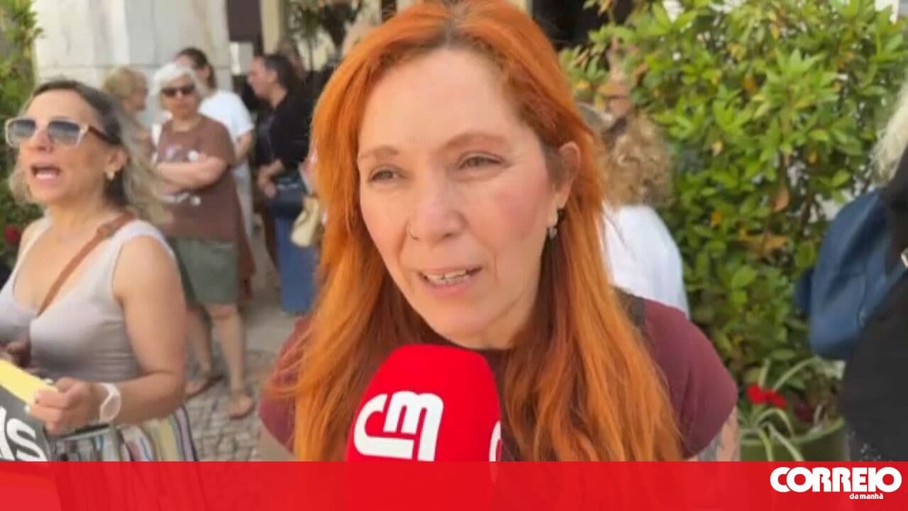 School professionals in Setúbal strike for better working conditions