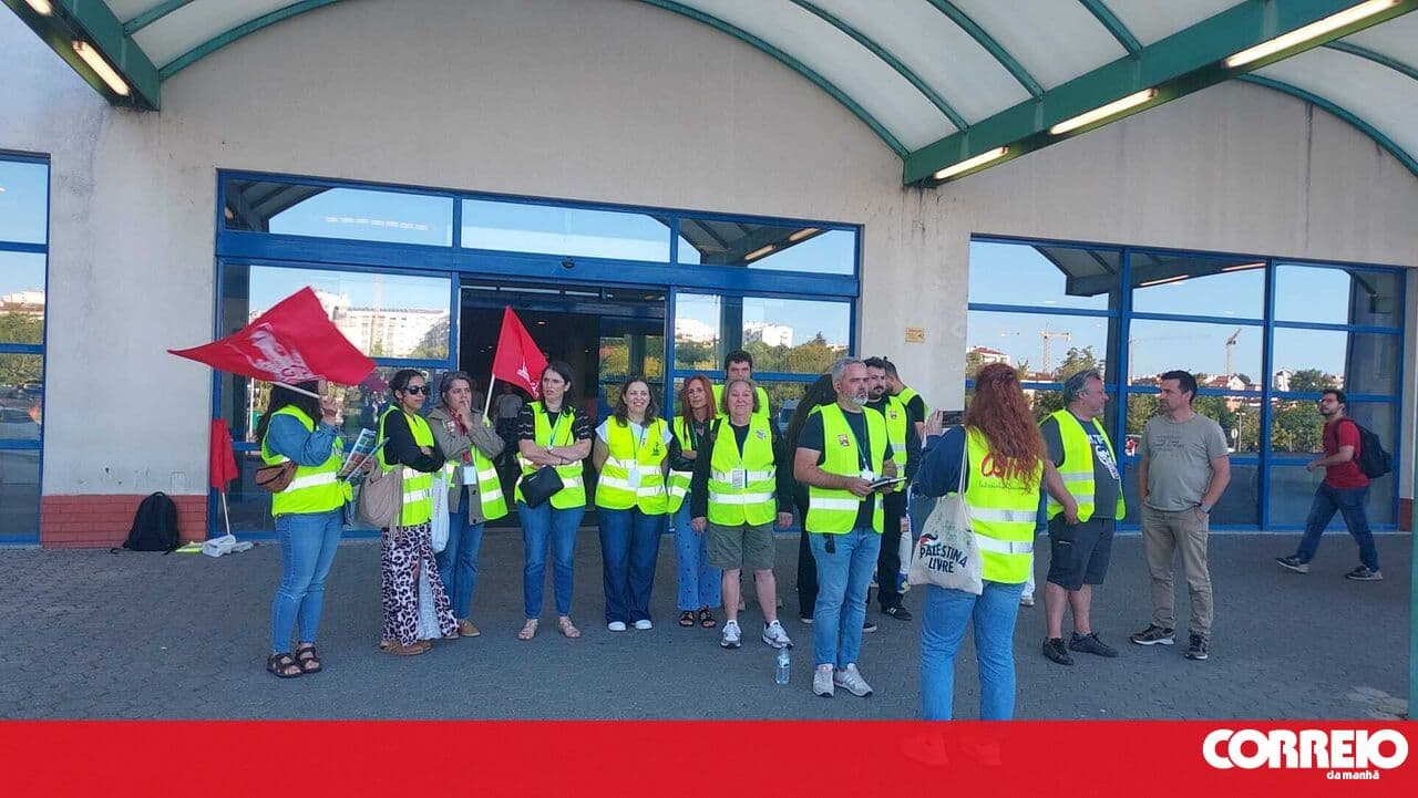 Transport halted, long traffic queues and hospitals at minimum service levels: general strike affects the country from north to south