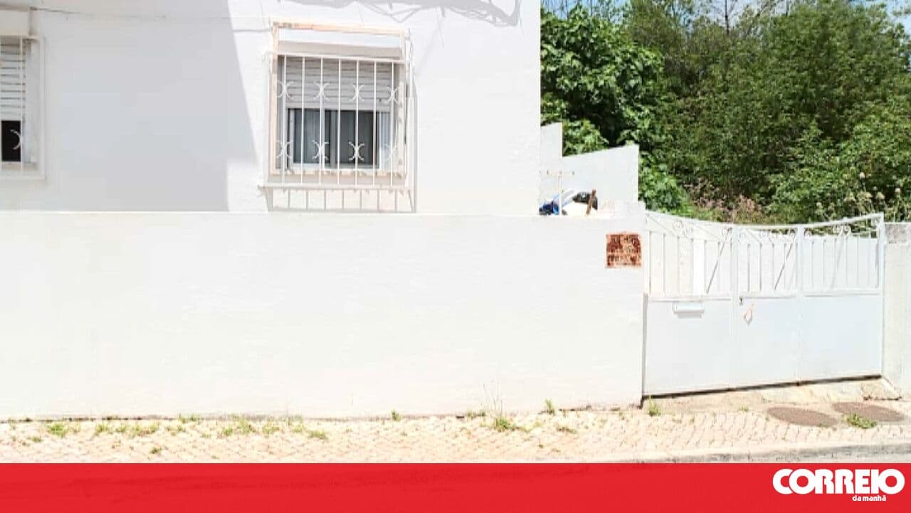 Young man who killed girlfriend in Odivelas remains in a coma but may receive visits from immediate family