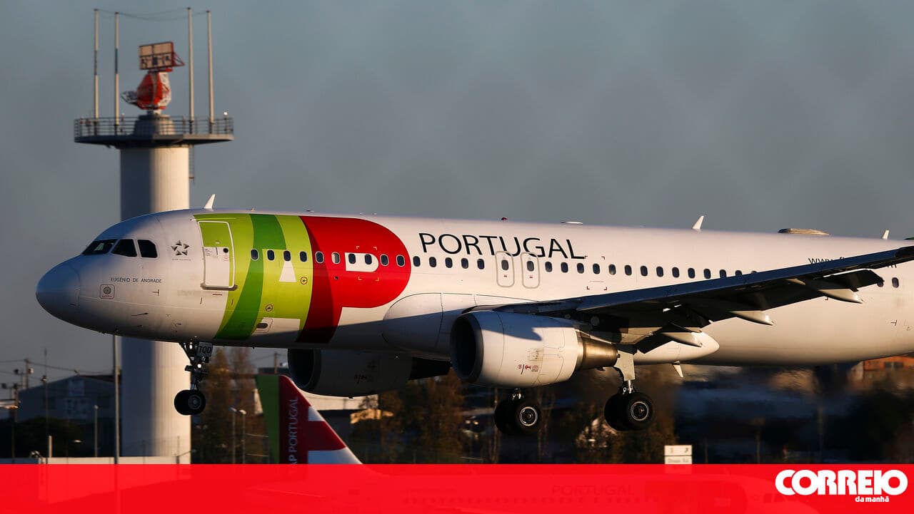TAP plane bound for London forced to land due to forgotten headphones