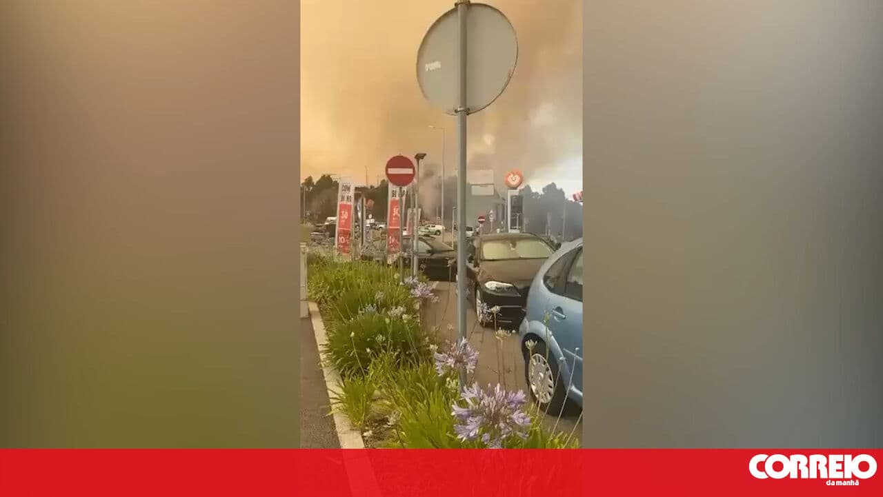 Uncontrolled wildfire threatens homes in Valongo and Gondomar