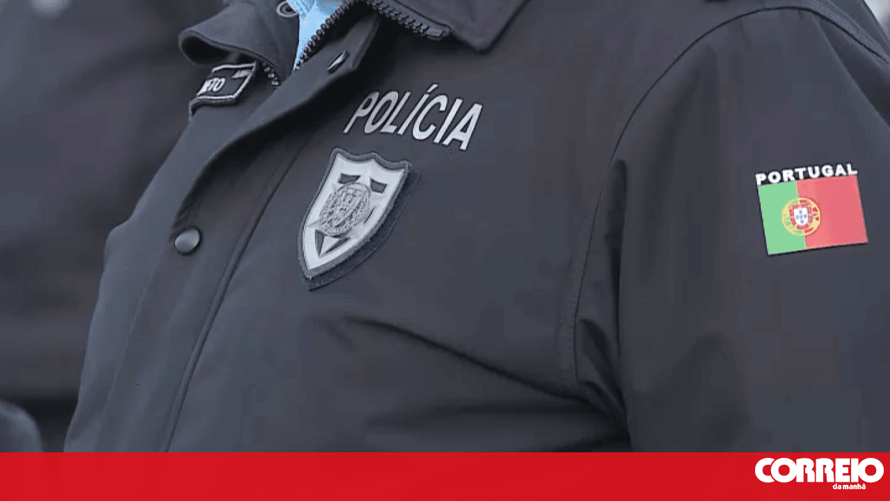 PSP arrests armed man in Almada posing as a police officer