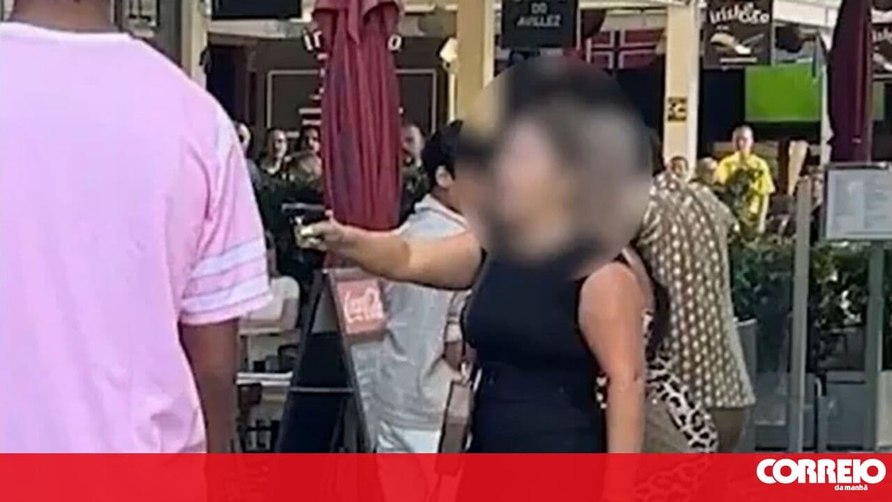 Woman arrested for brandishing weapon at restaurant staff in Parque das Nações