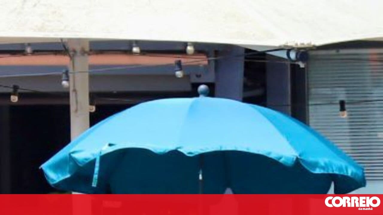 André Ventura and Cristina Rodrigues' relaxed lunch, but without forgoing security
