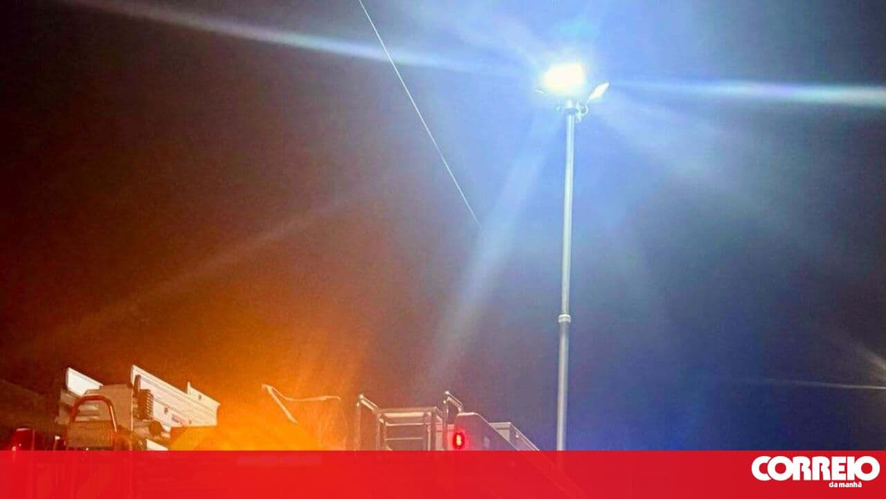 Resident injured while trying to extinguish fire at house with 27 immigrants in Vila Nova de Famalicão