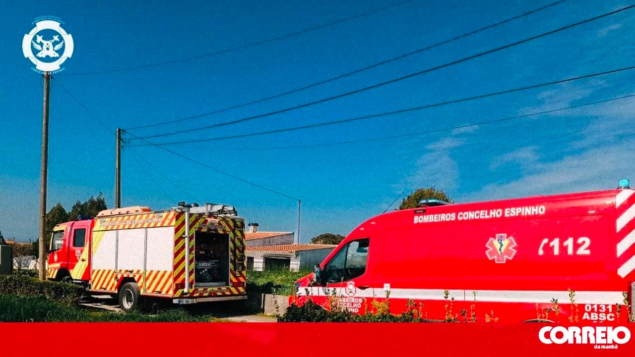 Woman injured in two-car collision in Espinho
