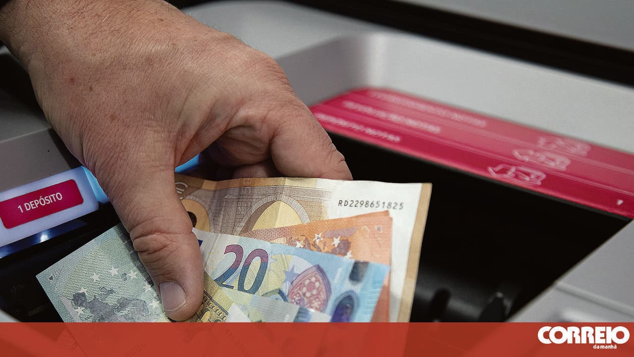 New Treasury Certificates guarantee 2.71% interest