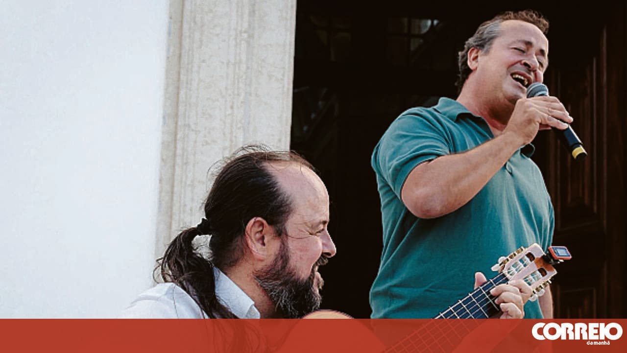 Fado returns to the streets of Cascais