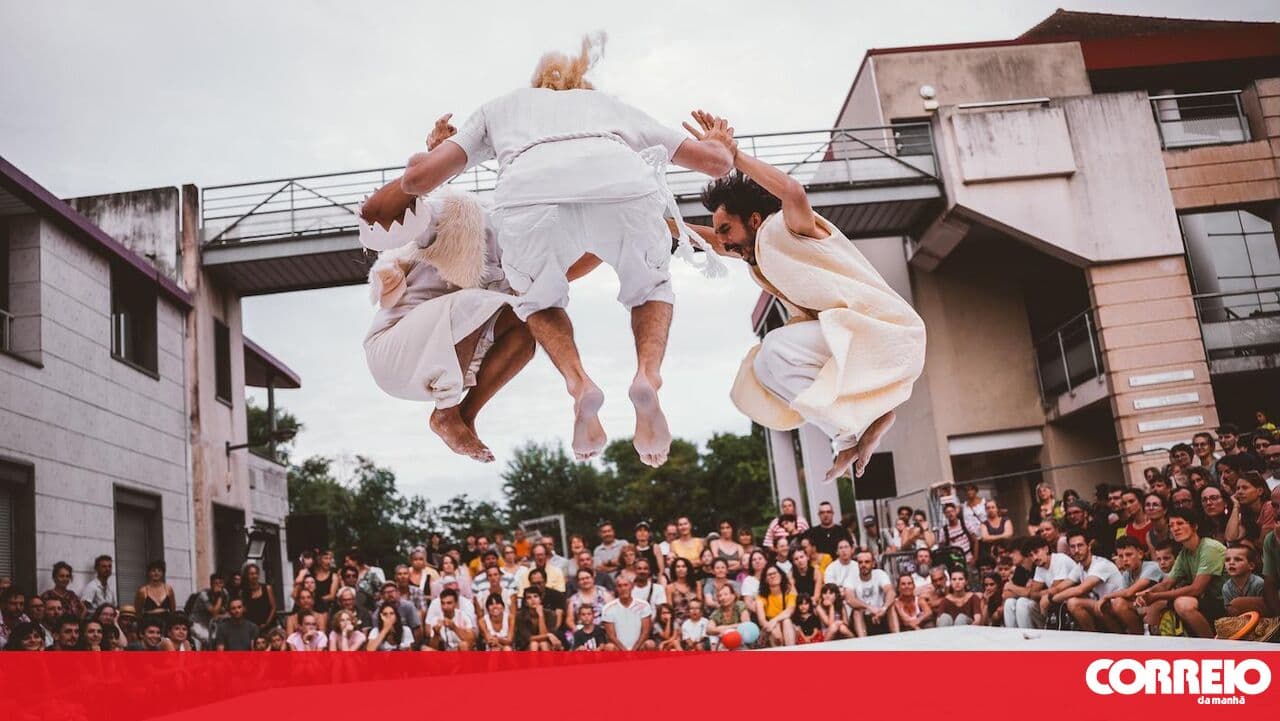 The circus takes to the streets and it is all free
