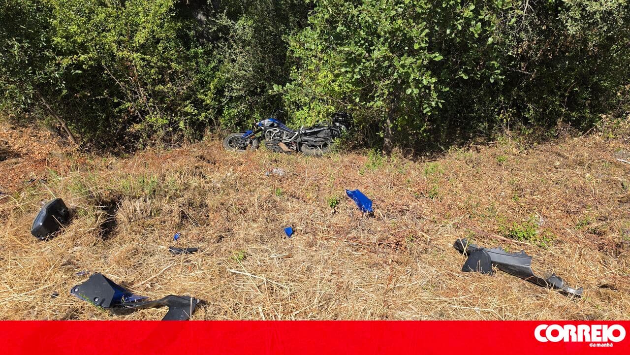 Man dies in crash involving three motorcycles on National Road 103 in Bragança