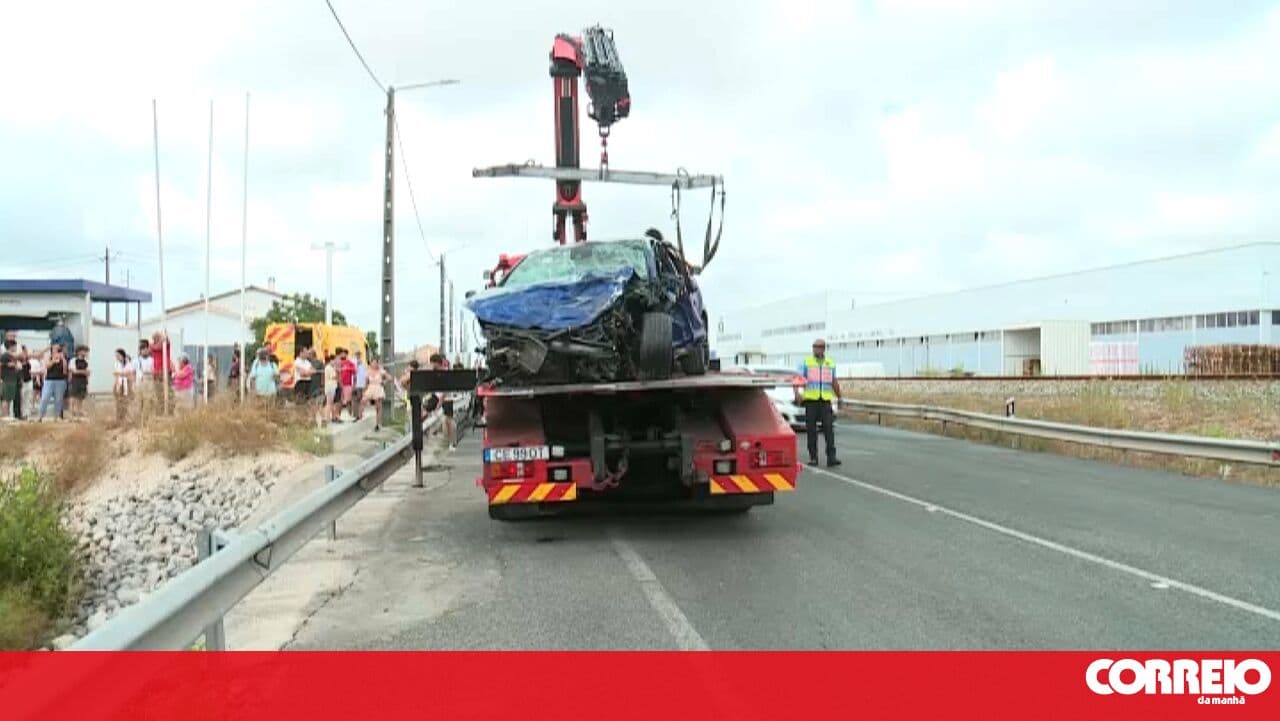 Five injured in accident in Marinha Grande. Couple and 10-month-old baby in serious condition