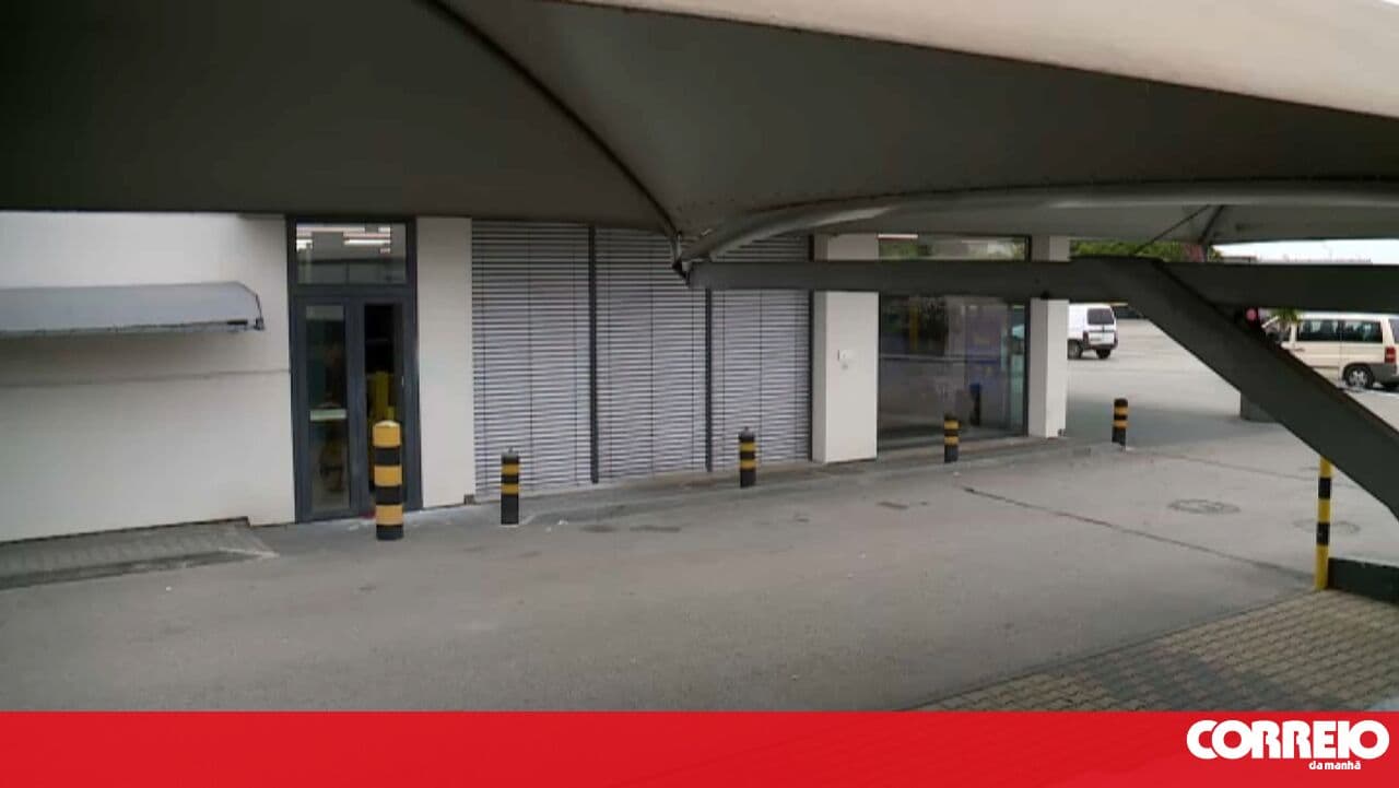 Robbers blow up supermarket door and detonate ATM in Coimbra