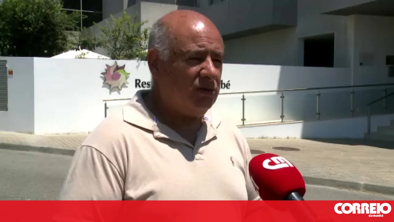Leaves care home in Beja for son's house and upon returning to the institution is 'deprived of seeing family members'