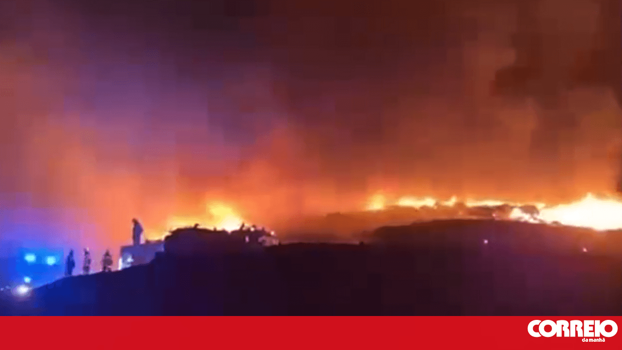 Fire breaks out at waste treatment company in Vila Nova de Famalicão
