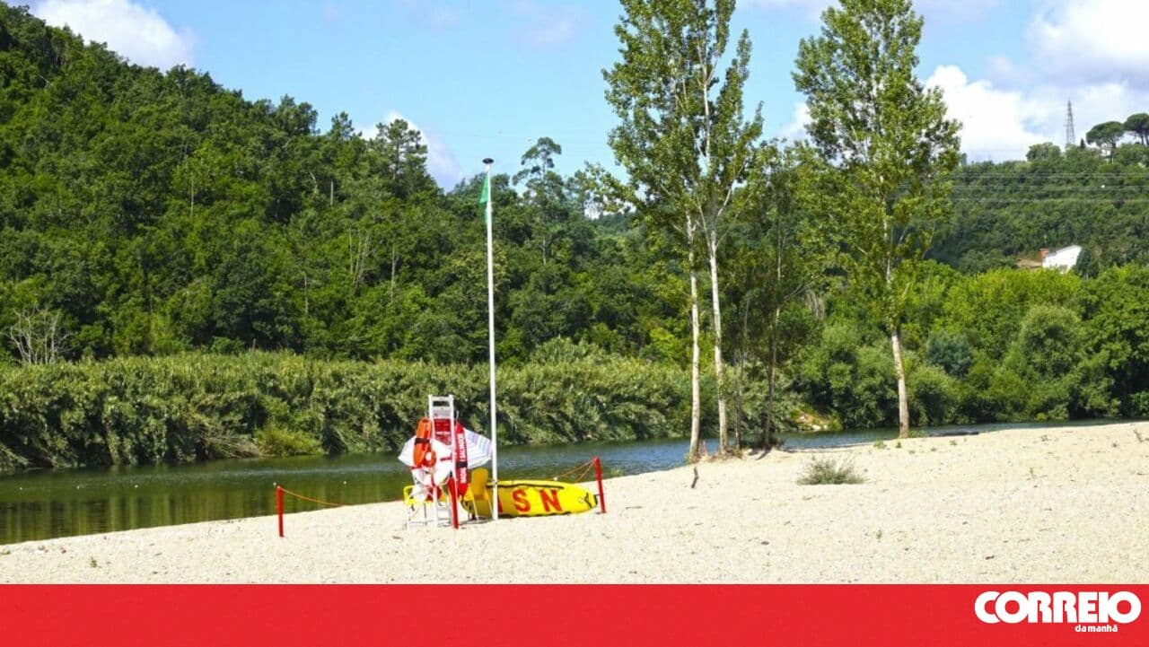 8-year-old boy who fell into a deep pool at a river beach in Coimbra has died