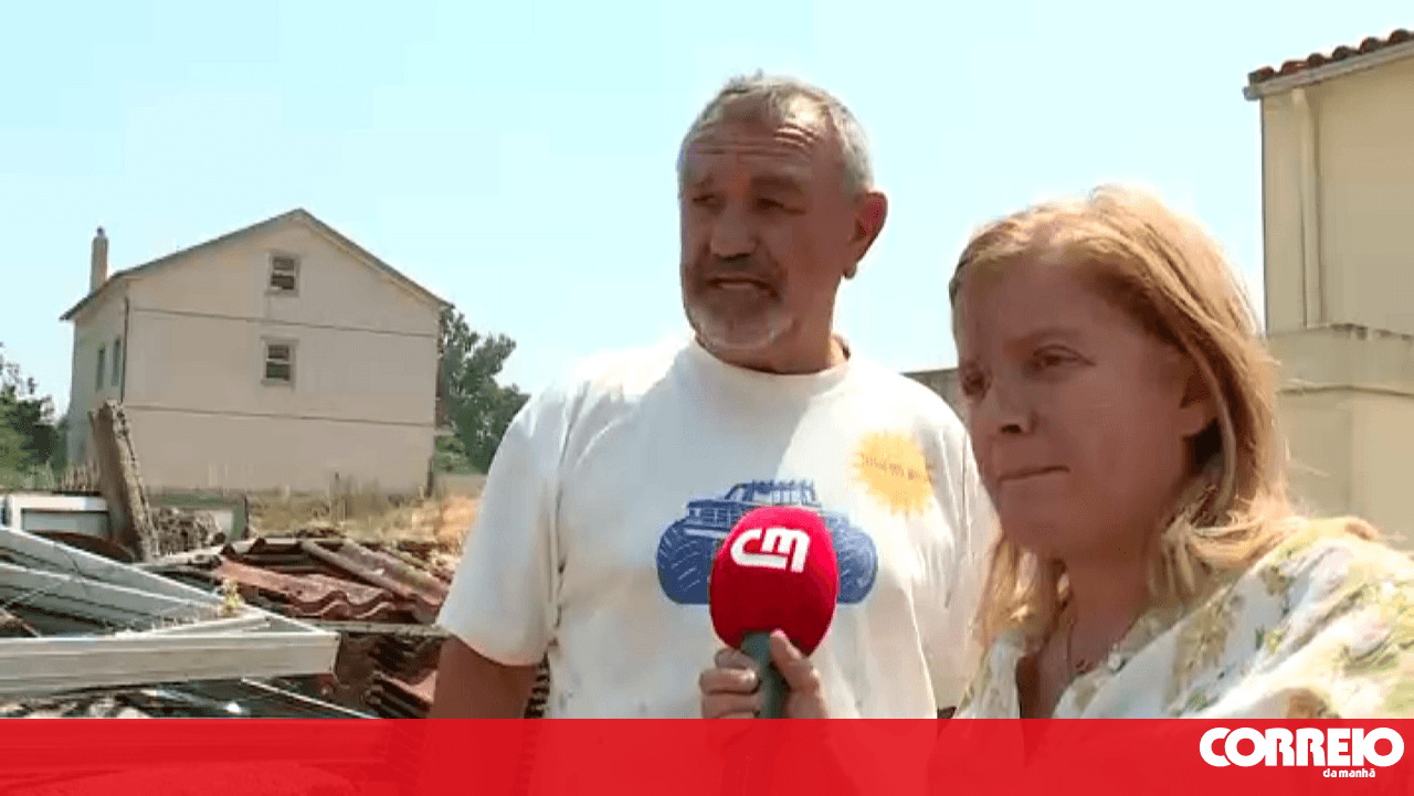 CM lead reporter shows village in Guarda surrounded by flames