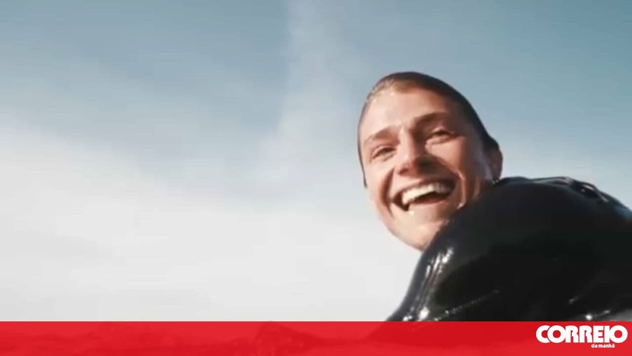 Friend of surfer missing in the Algarve says Arran forgot his safety leash