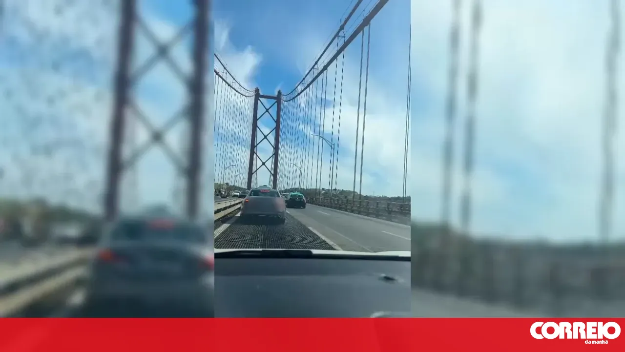 Motorcyclist dies in collision with truck on the 25 de Abril Bridge