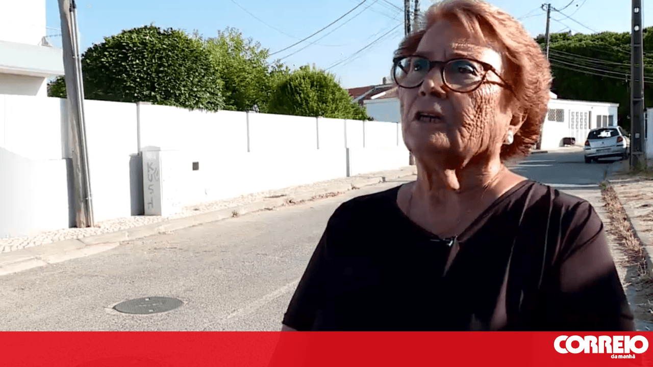 Residents have been complaining about poor hygiene in Charneca da Caparica for a year