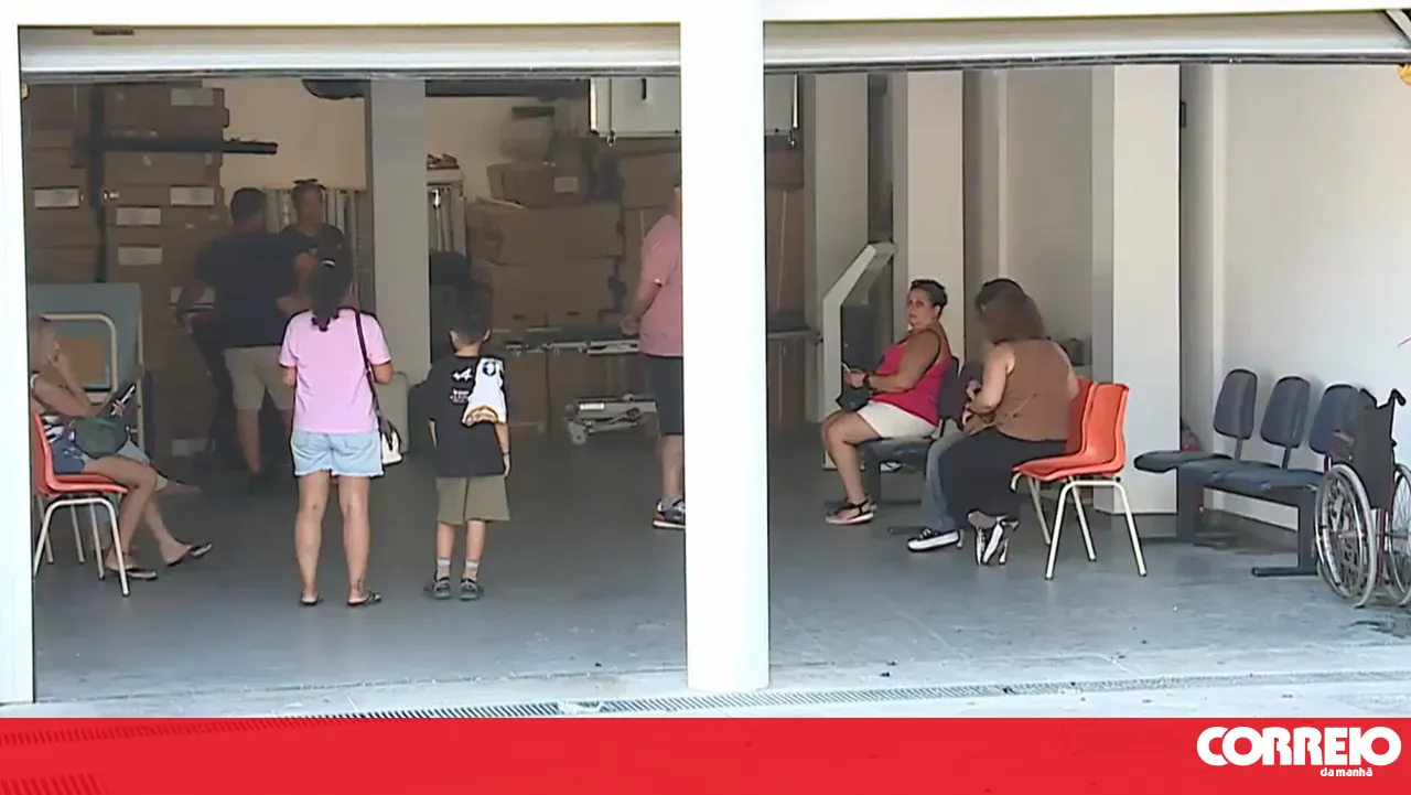 Ponte da Barca health centre is operating inside a garage