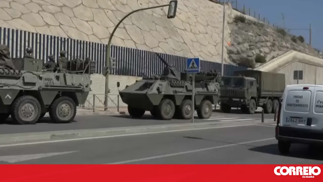 A show of force: Alfredo Leite shows armoured vehicles arriving at the border between Ceuta and Morocco