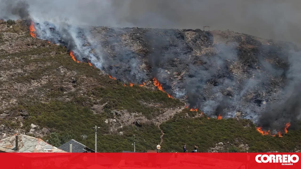 Four fires in the North now under control keep more than 1,400 personnel on the ground