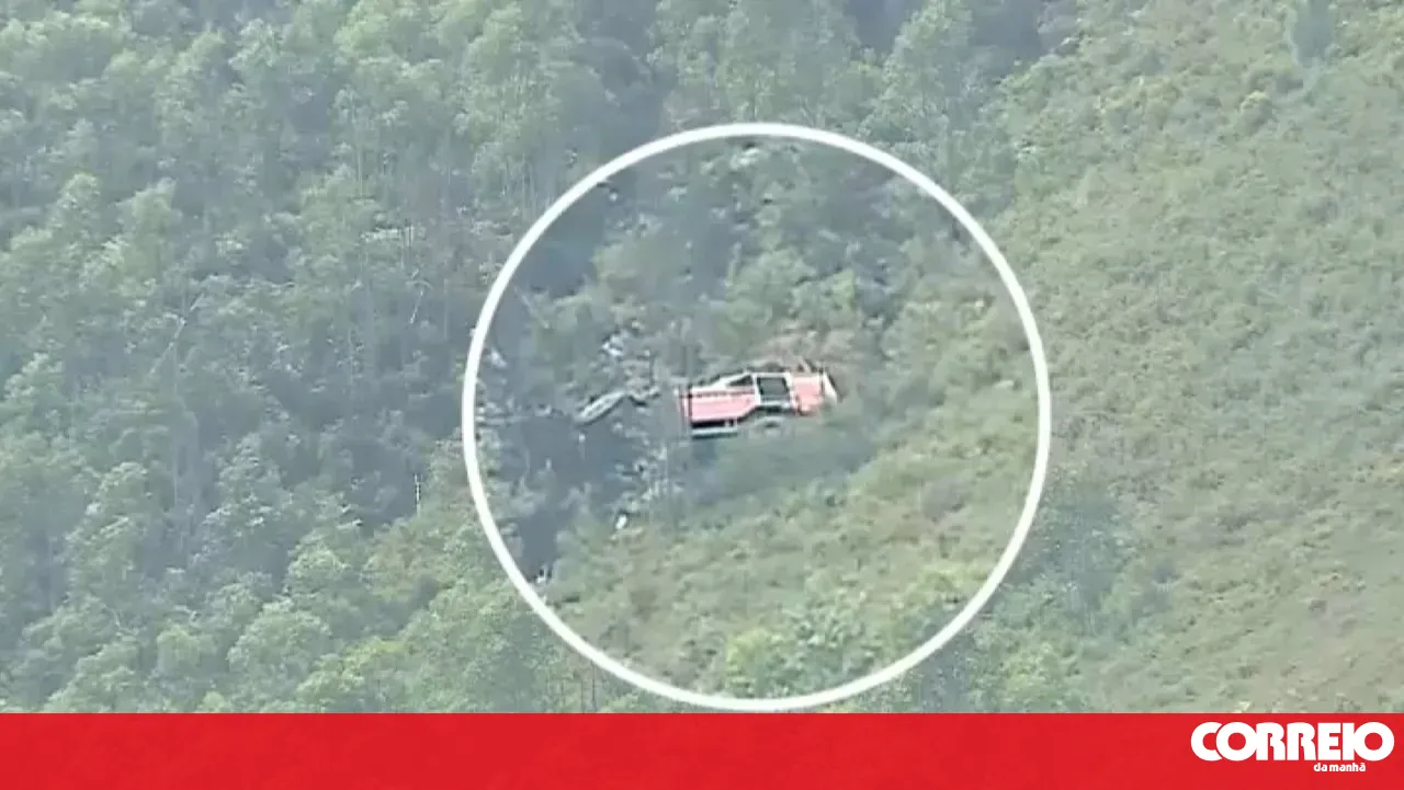 One of the firefighters injured in the Arouca fire in very critical condition
