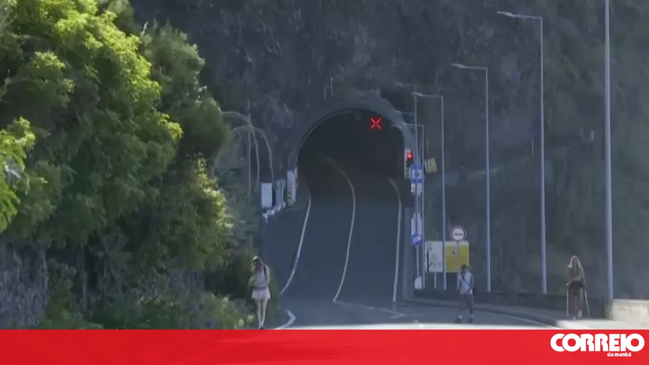 Landslide in Madeira leaves five injured and damages four vehicles