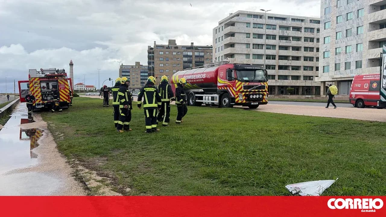 Fire causes material damage to beach bar in Leça da Palmeira