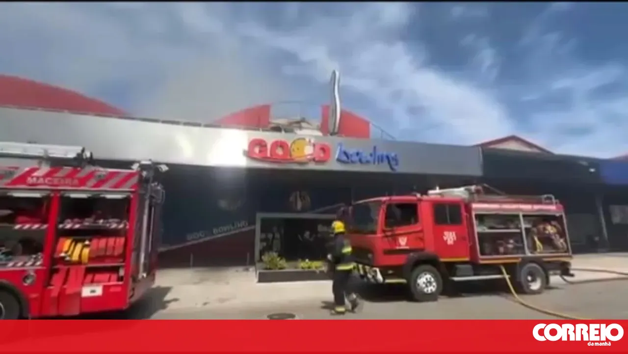 Fire breaks out at Leiria bowling alley