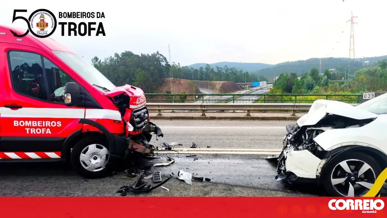 Two firefighters injured after ambulance collides with car in Trofa