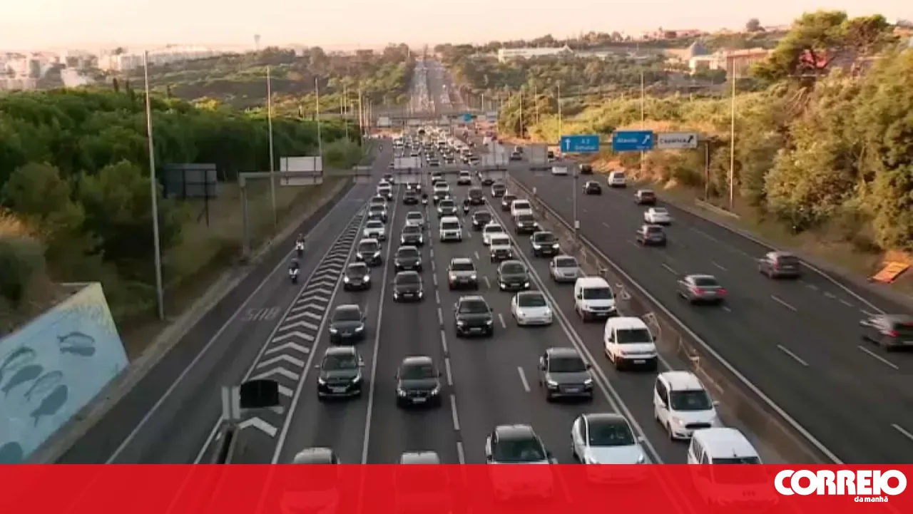 Honking protest in Lisbon against the new fuel price hike