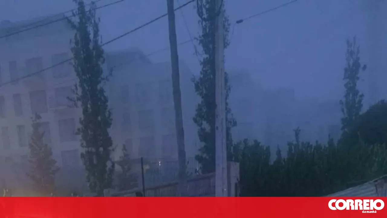 Fire in apartment building garage damages several cars in Lixa, Felgueiras