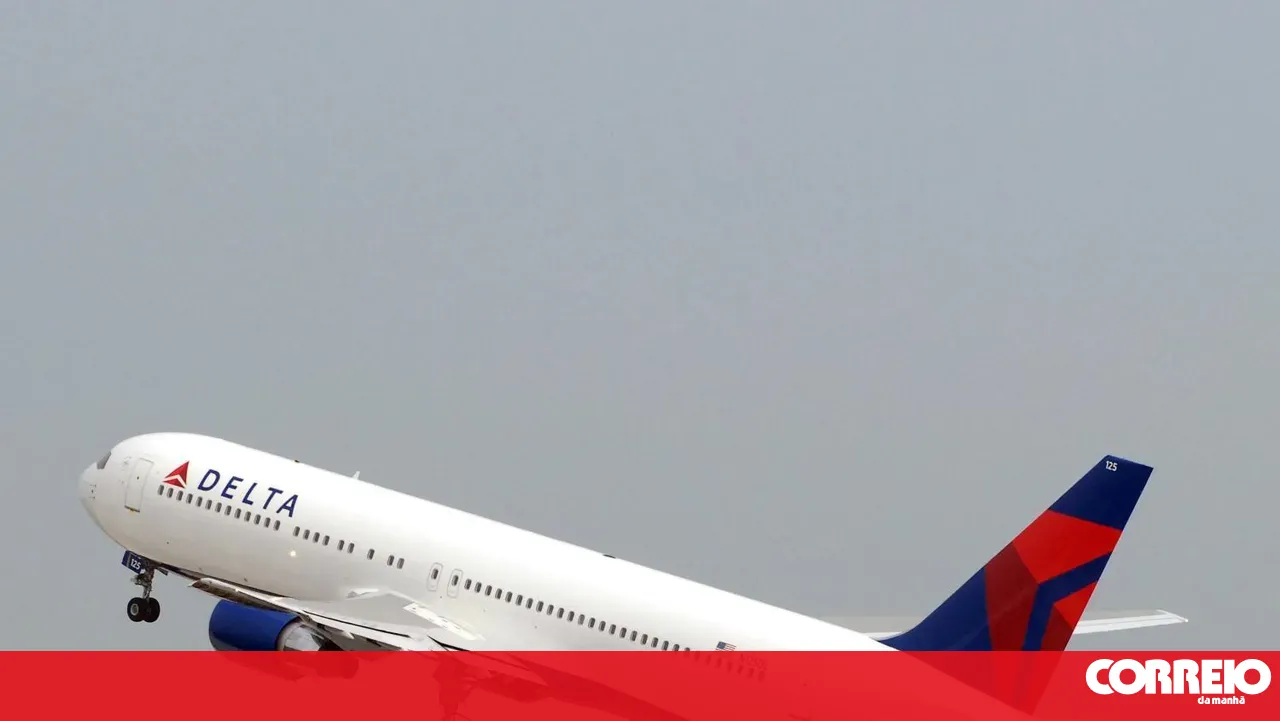 Delta Airlines plane bound for New York forced to return to Lisbon minutes after takeoff