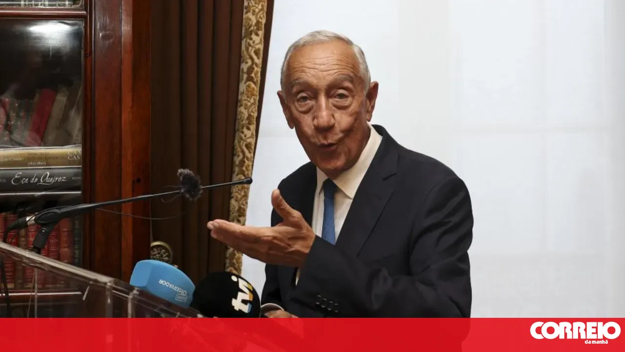 Marcelo Rebelo de Sousa honoured with Josep Piqué award at La Toja Forum