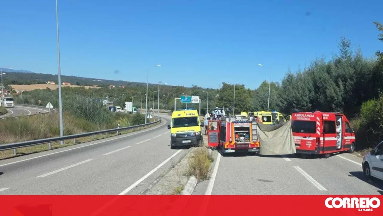 Car crash causes two injuries on the IP3 in Santa Comba Dão