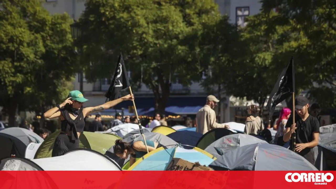 Encampments for the Right to Housing: the chronology of a struggle that promises to continue