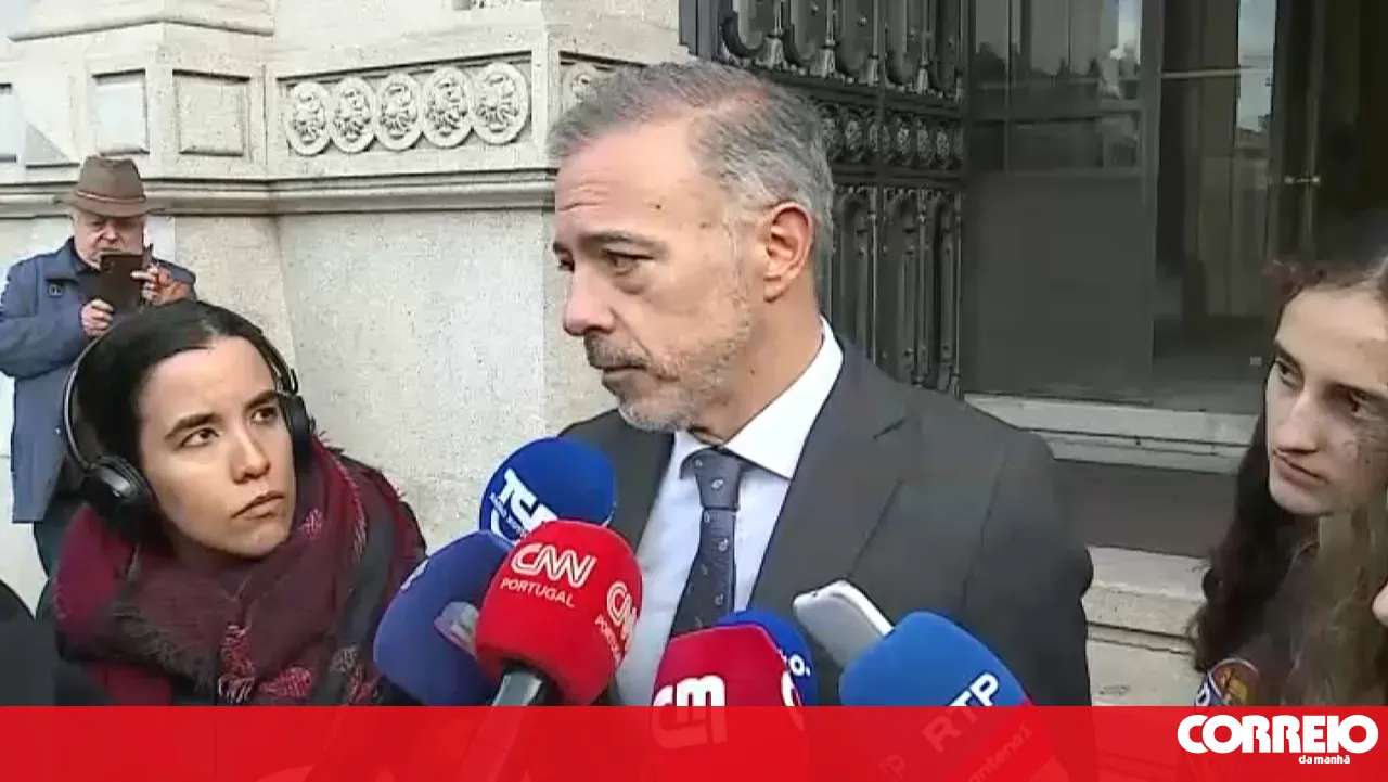 I am willing to hear proposals: Mayor reacts to housing rights protests in Porto