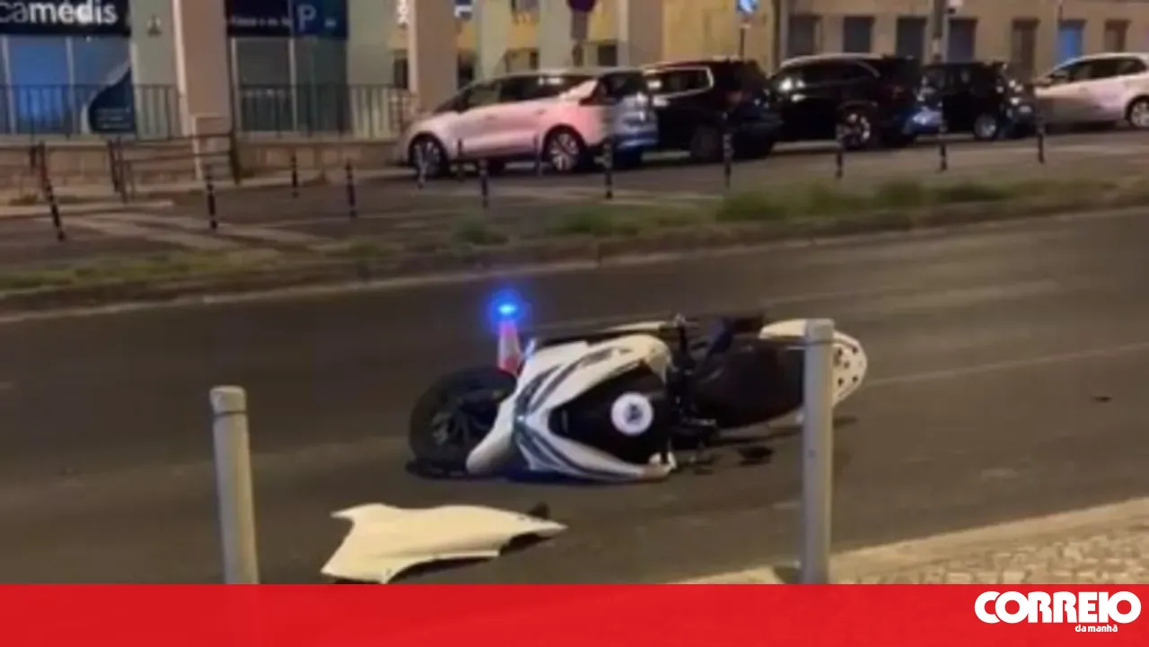 Man injured in collision between car and motorcycle in Lisbon