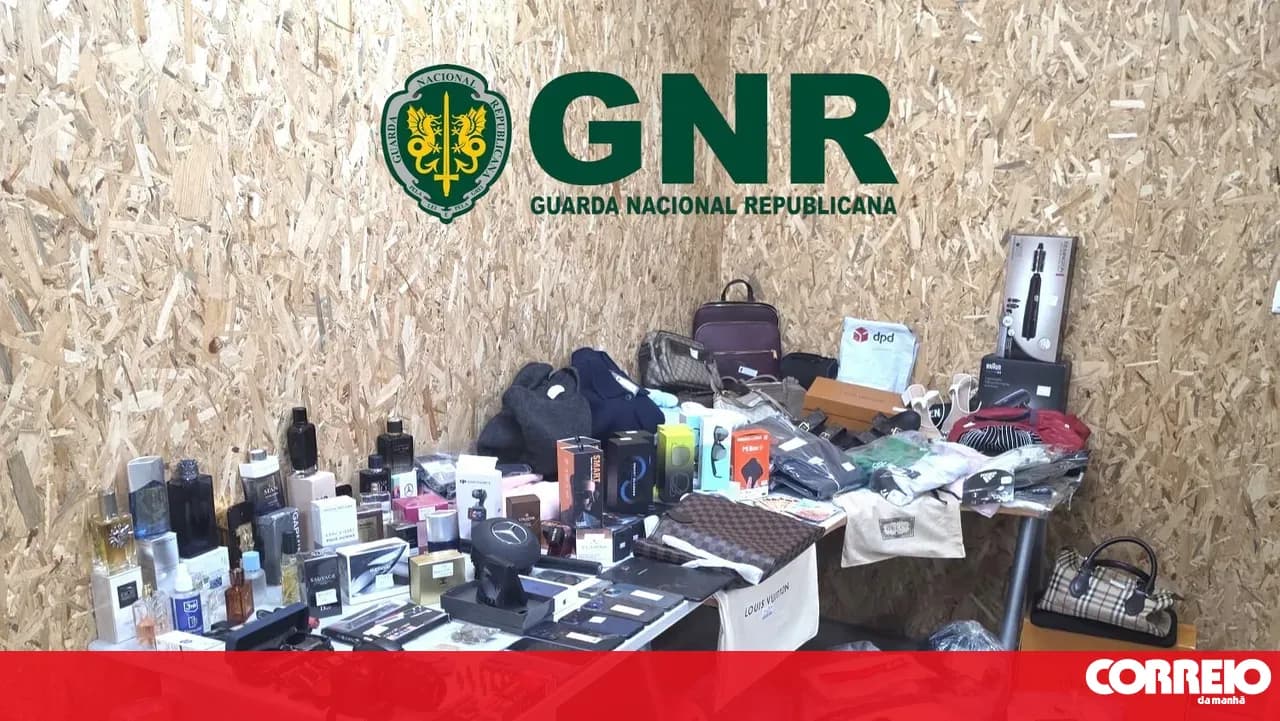 GNR arrested four people who were diverting parcels from carriers