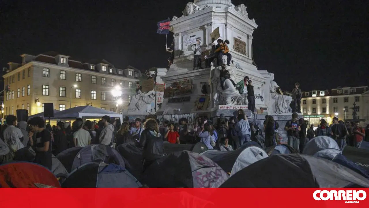 Housing camp-out: Proposal to pitch tents again in Lisbon tonight approved