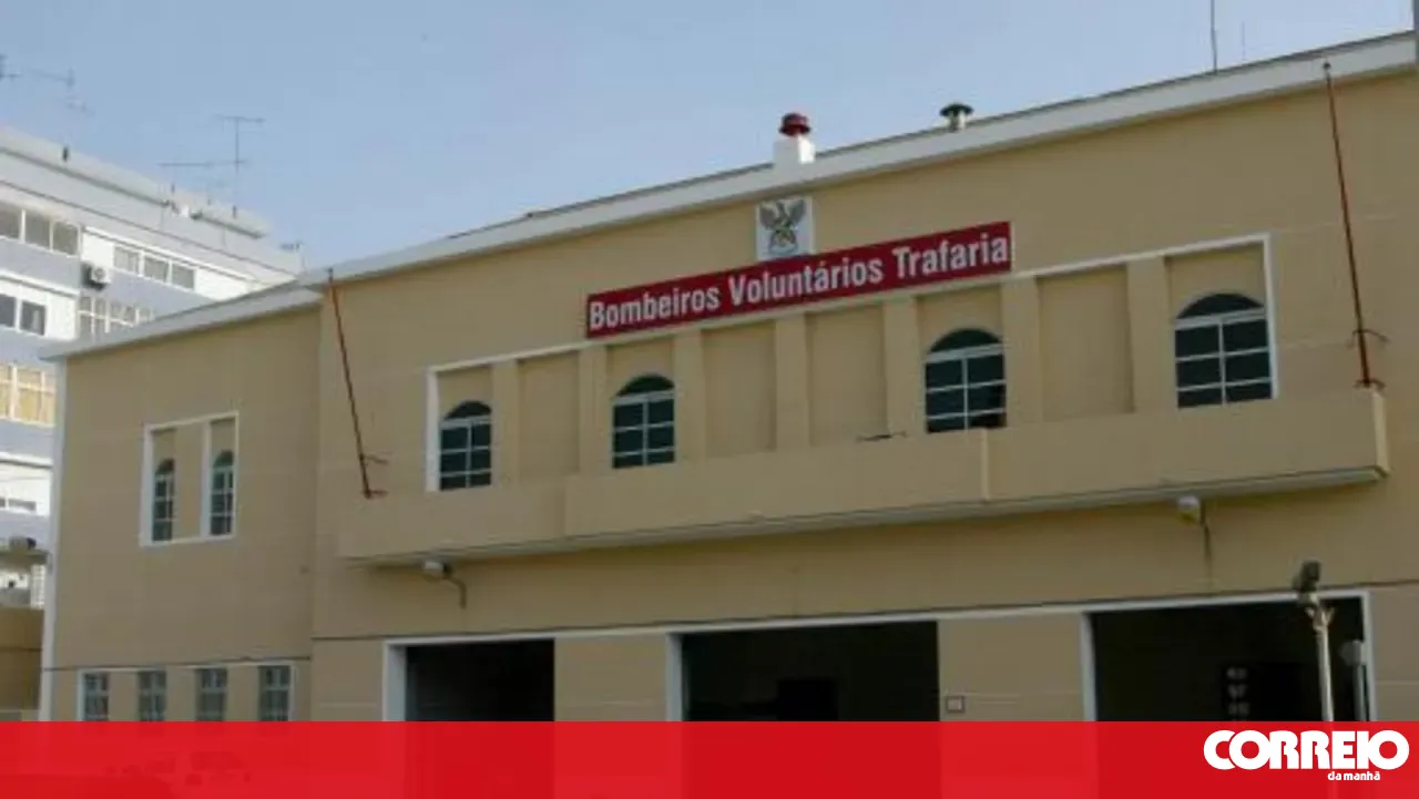 Young person shot in the leg while picking up sister from school in Almada