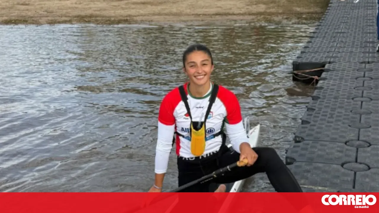 Maria Sousa wins bronze in junior C1 at the Canoe Marathon World Championships