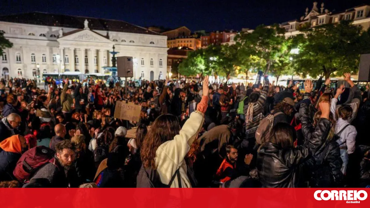 Housing movement will not sleep at Rossio tonight